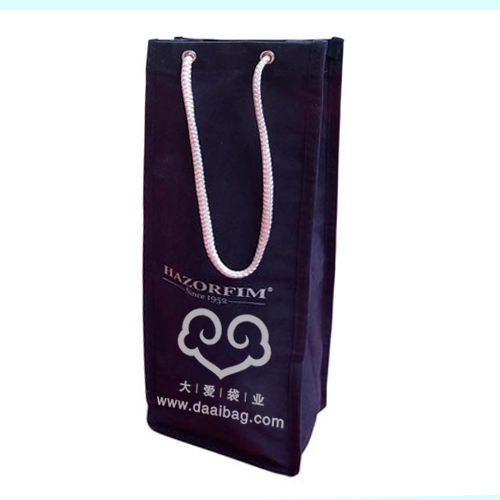 Drawstring bag 33